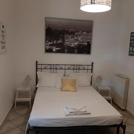 Mihaela's Place * Rome